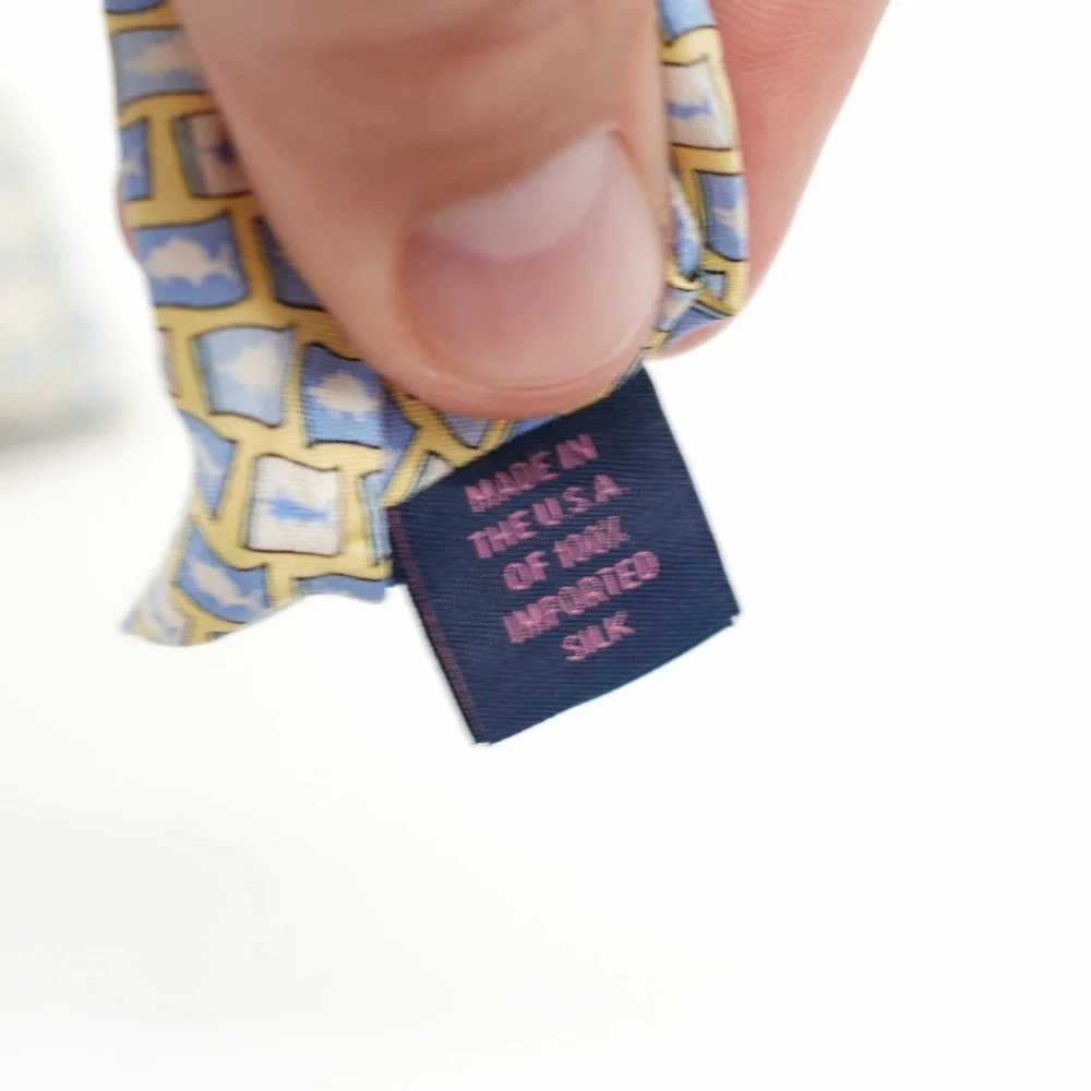 Vineyard Vines Martha's Vineyard Fish‎ Print Yellow Blue Boy's Silk Tie USA